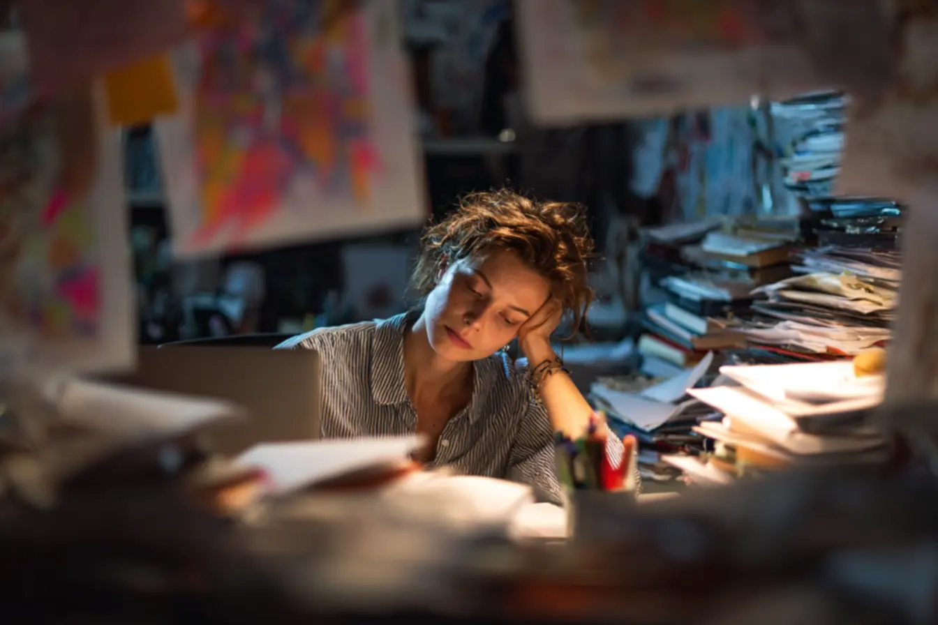 Comportamentos que parecem desorganizados, mas indicam alta inteligência e mente complexa