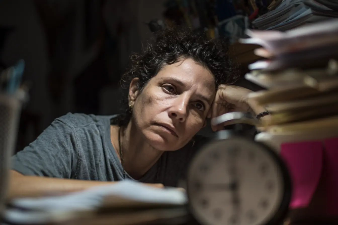 Por que algumas pessoas produzem melhor sob pressão e outras não